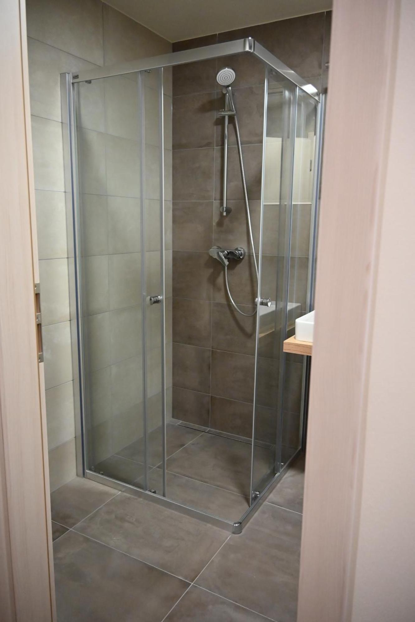 Perla 28, Apartment Ricky (Hradec Kralove)